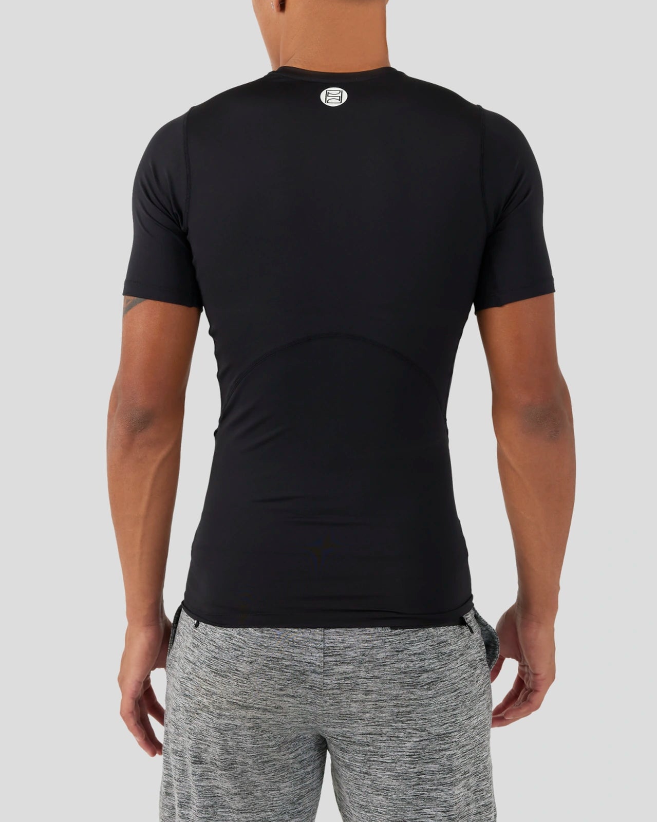 COMPRESSION TEE SHORT SLEEVE - BLACK - Image 4